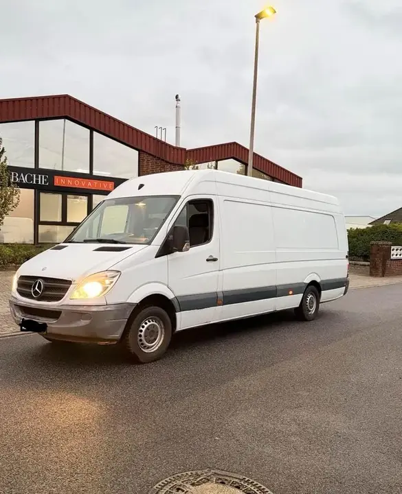 Mercedes-Benz Sprinter 313