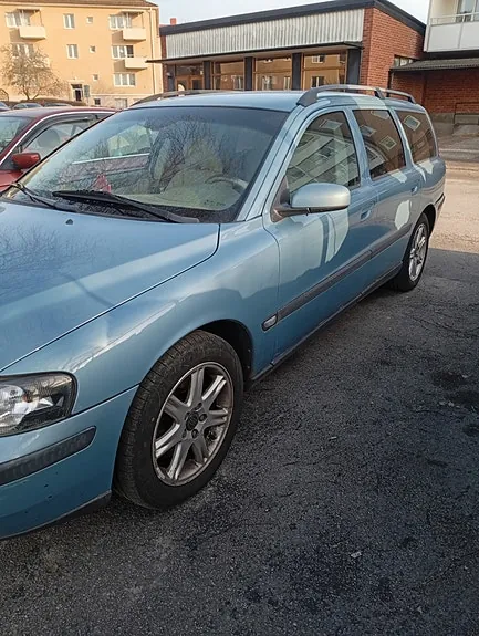 Volvo V70 2004 photo 3
