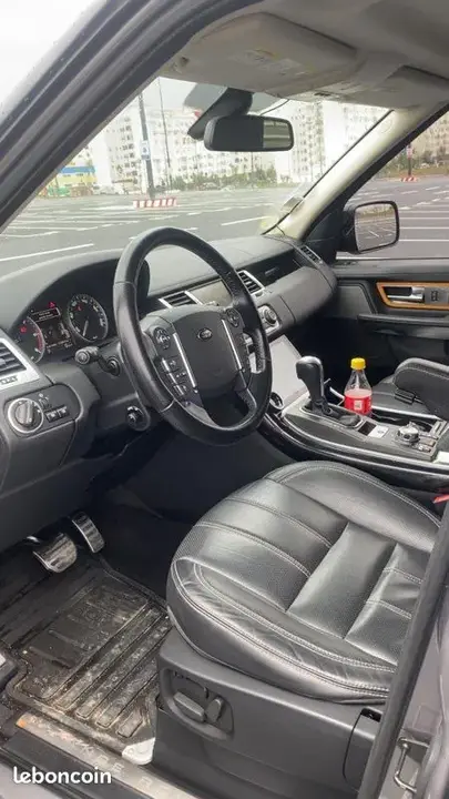 Land Rover Range Rover Sport 2011 photo 3