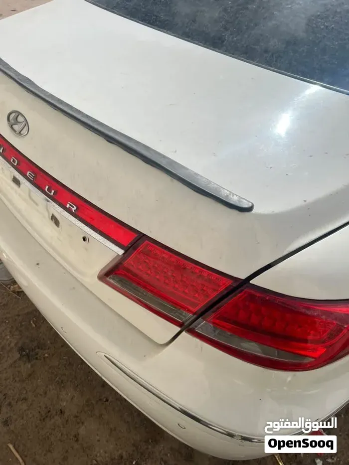 Hyundai Azera 2010 photo 2