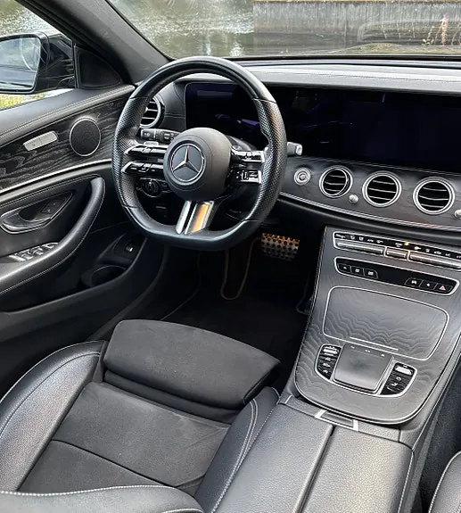 Mercedes-Benz E220 2022 photo 4