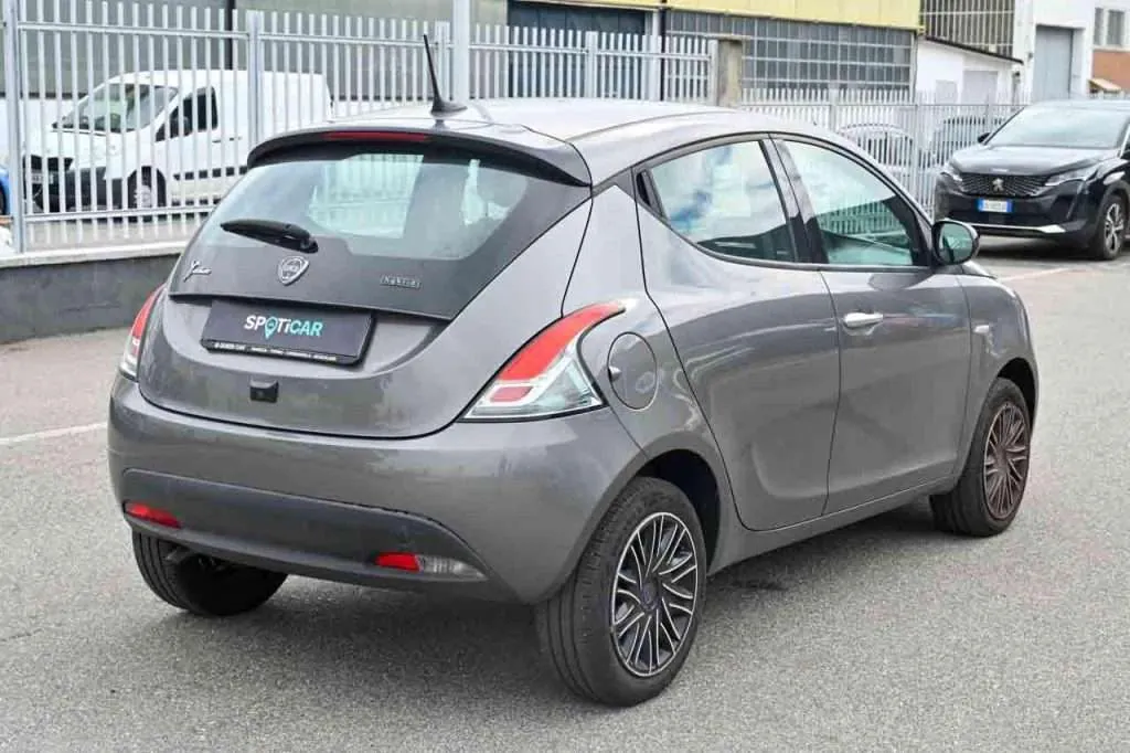 Lancia Ypsilon 2023 photo 3