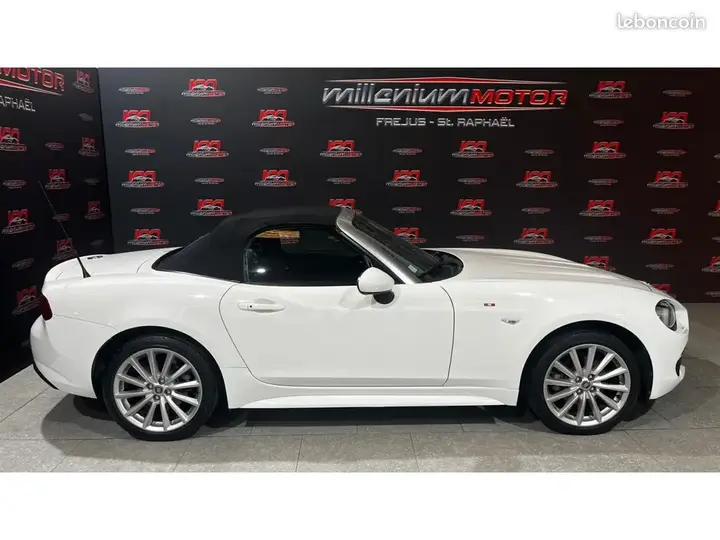Fiat 124 Spider 2019 photo 4