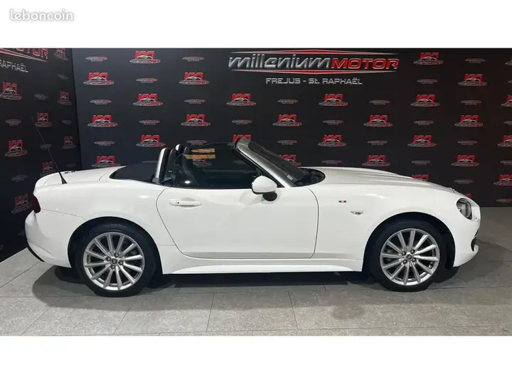 Fiat 124 Spider 2019 photo 3