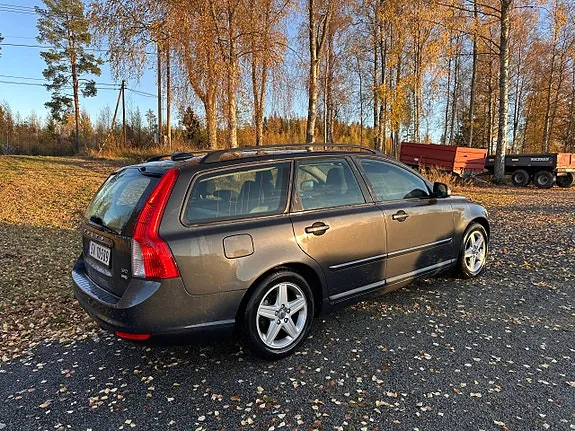 Volvo V50