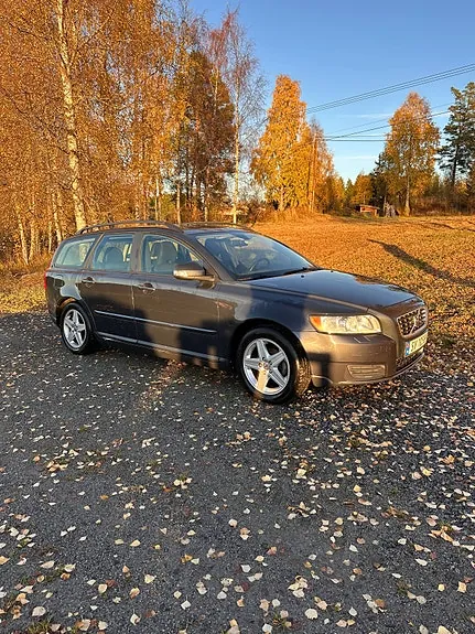 Volvo V50 2010 photo 3
