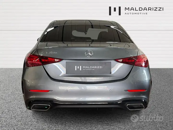 Mercedes-Benz C 300 2025 photo 3