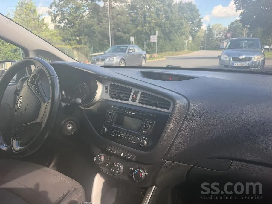 Kia Ceed 2015 photo 2