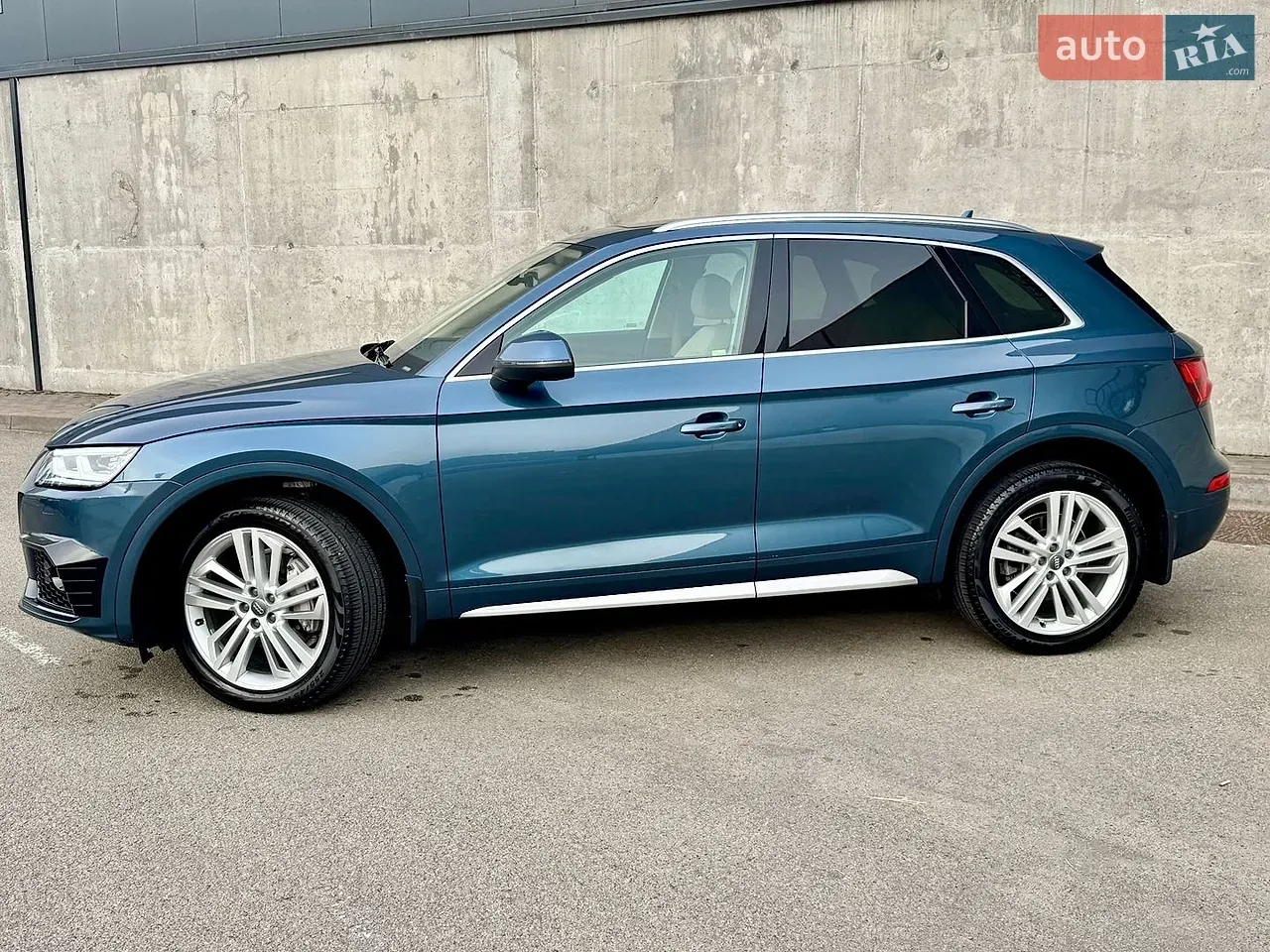 Audi Q5 2017 photo 4
