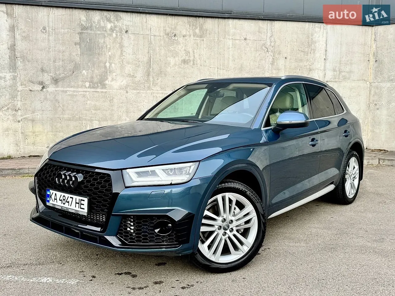 Audi Q5 2017 photo 2