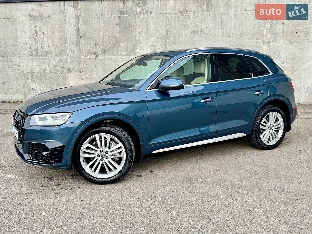 Audi Q5 2017 photo 3