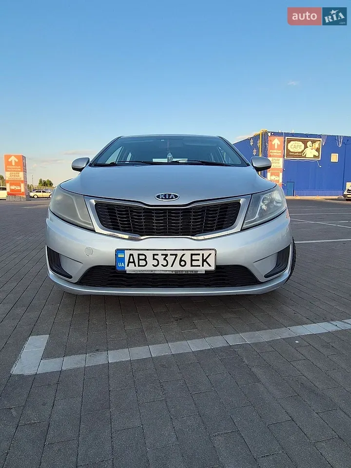 Kia Rio 2012 photo 2