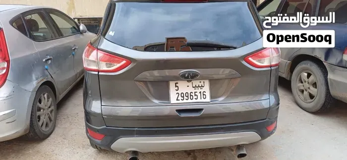 Ford Escape 2016 photo 2