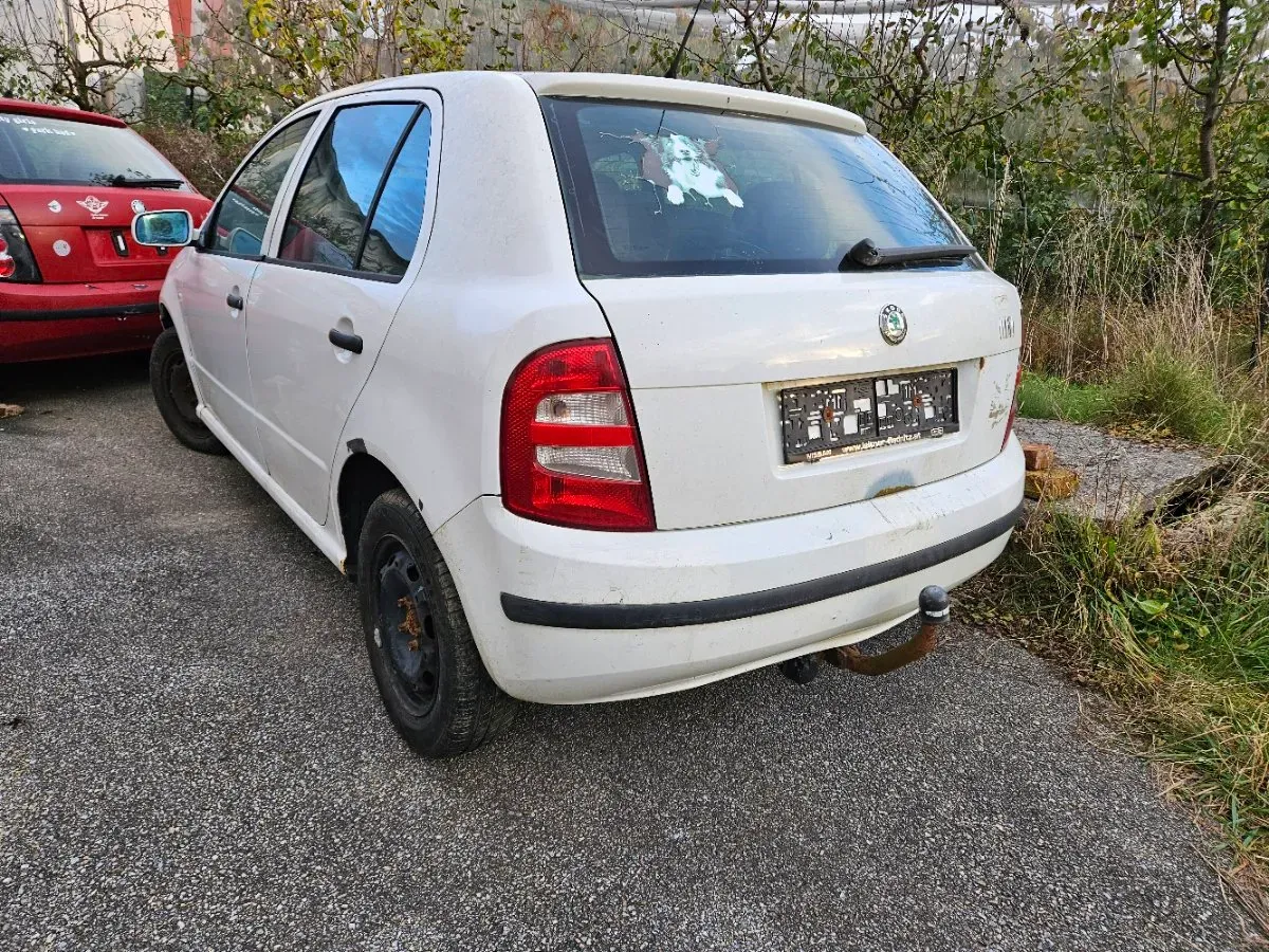 Skoda Fabia 2005 photo 3
