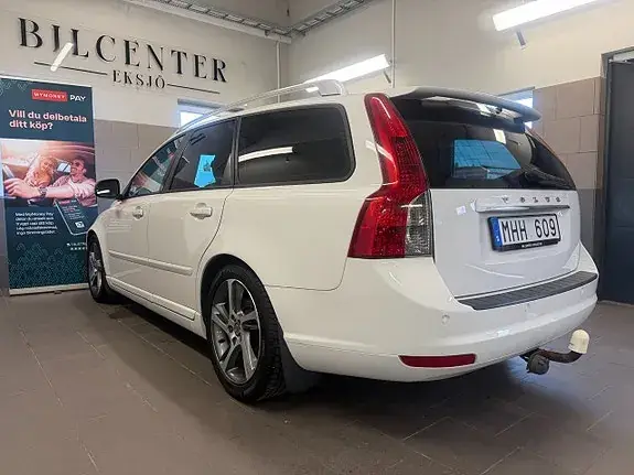 Volvo V50 2012 photo 2