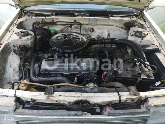 Toyota Corona 1984 photo 2