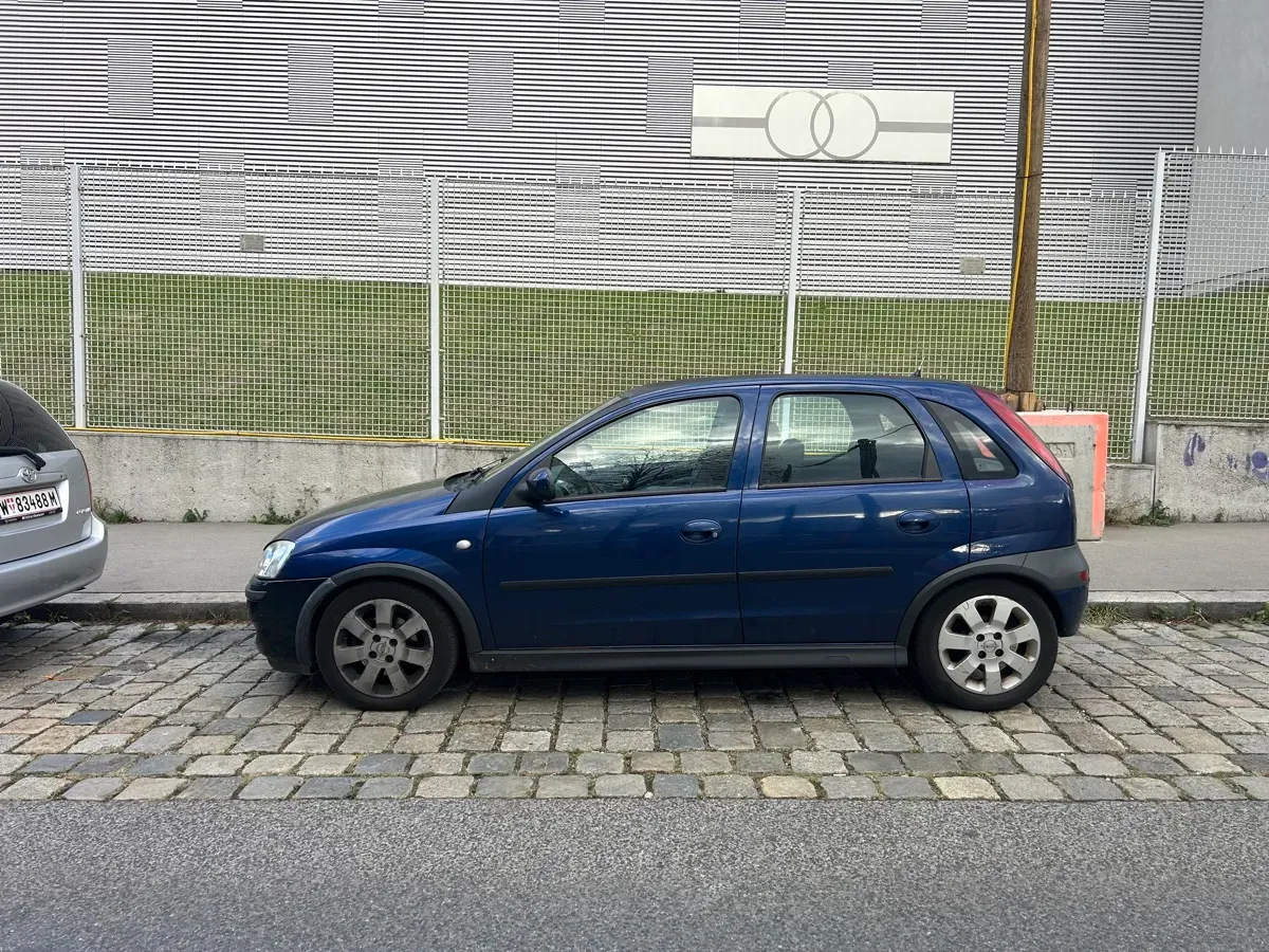 Opel Corsa 2003 photo 2