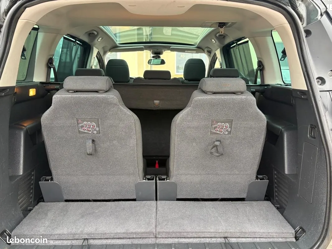 Peugeot 5008 2015 photo 5