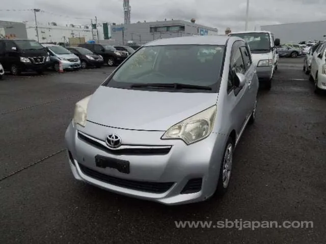 Toyota Ractis 2014 photo 2