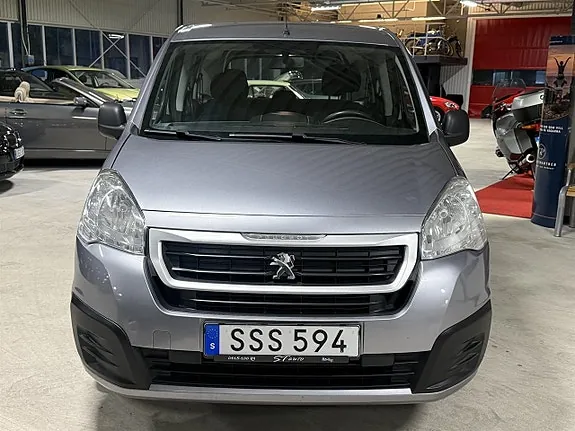 Peugeot Partner Tepee 2017 photo 2