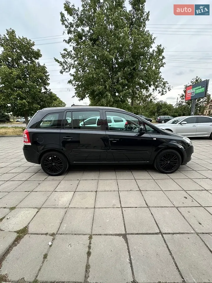 Opel Zafira 2012 photo 5