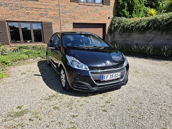 Peugeot 208 2018 photo 4