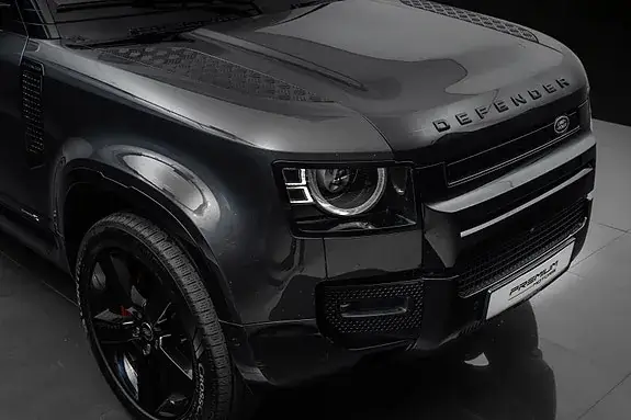 Land Rover Defender 130 2023 photo 3