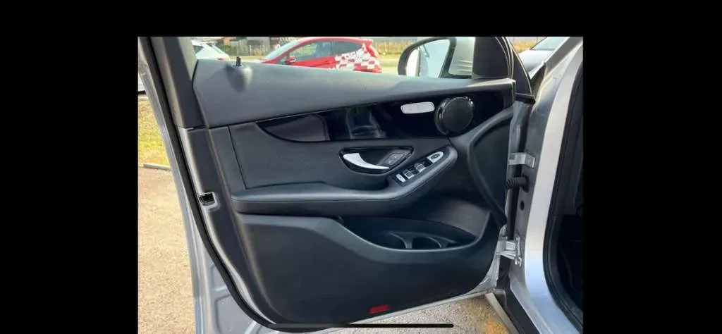 Mercedes-Benz Glc-Class 2016 photo 2