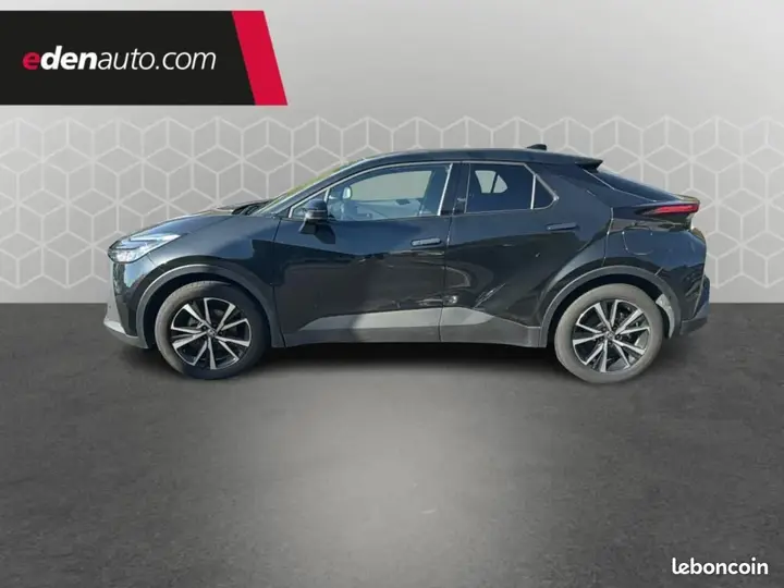 Toyota C-Hr 2025 photo 2