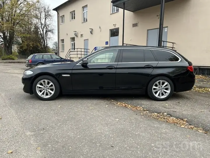 BMW 525D 2012 photo 2