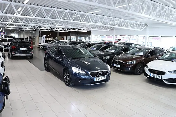 Volvo V40 Cross Country 2018 photo 3