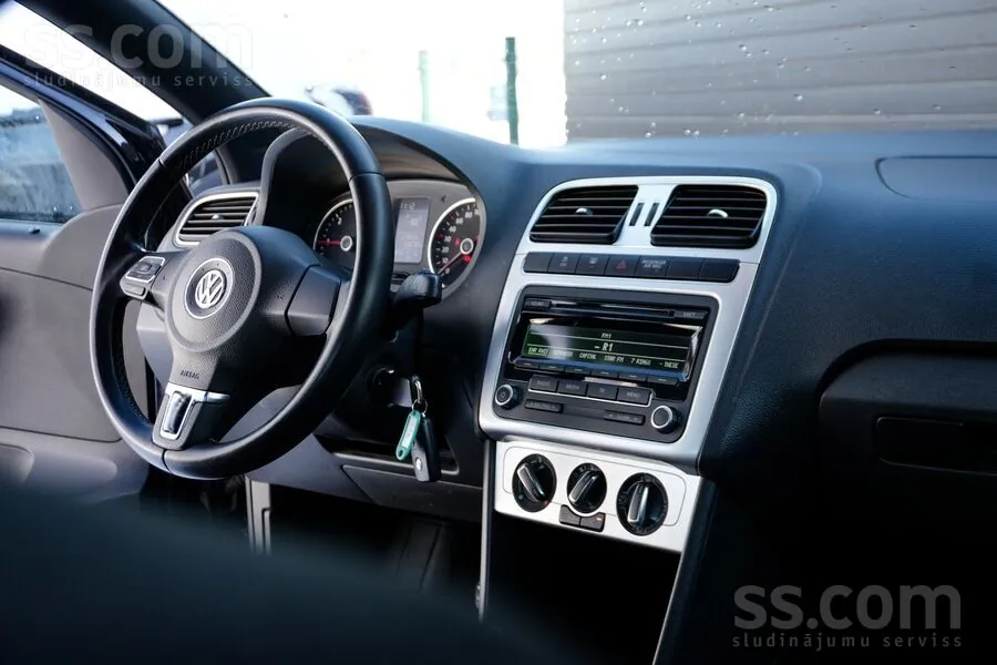Volkswagen Polo 2013 photo 5