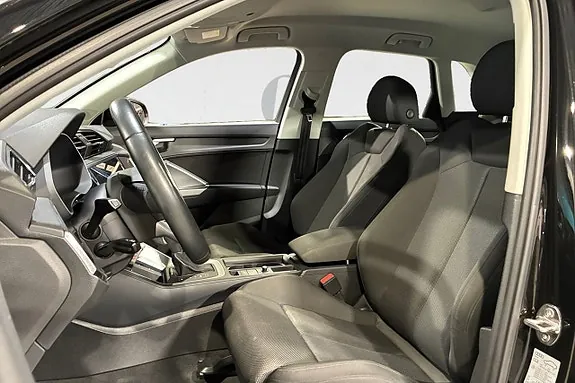 Audi Q3 2019 photo 3