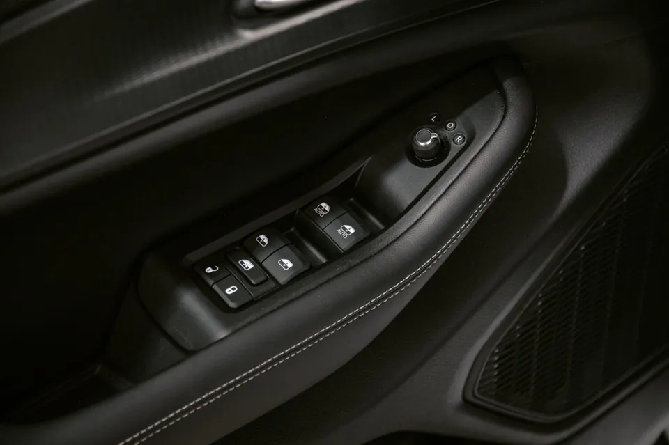 Jeep Grand Cherokee L 2025 photo 5