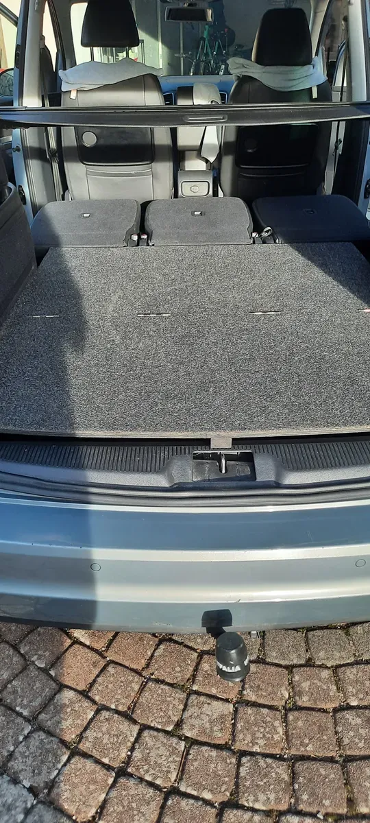 Volkswagen Sharan 2011 photo 3