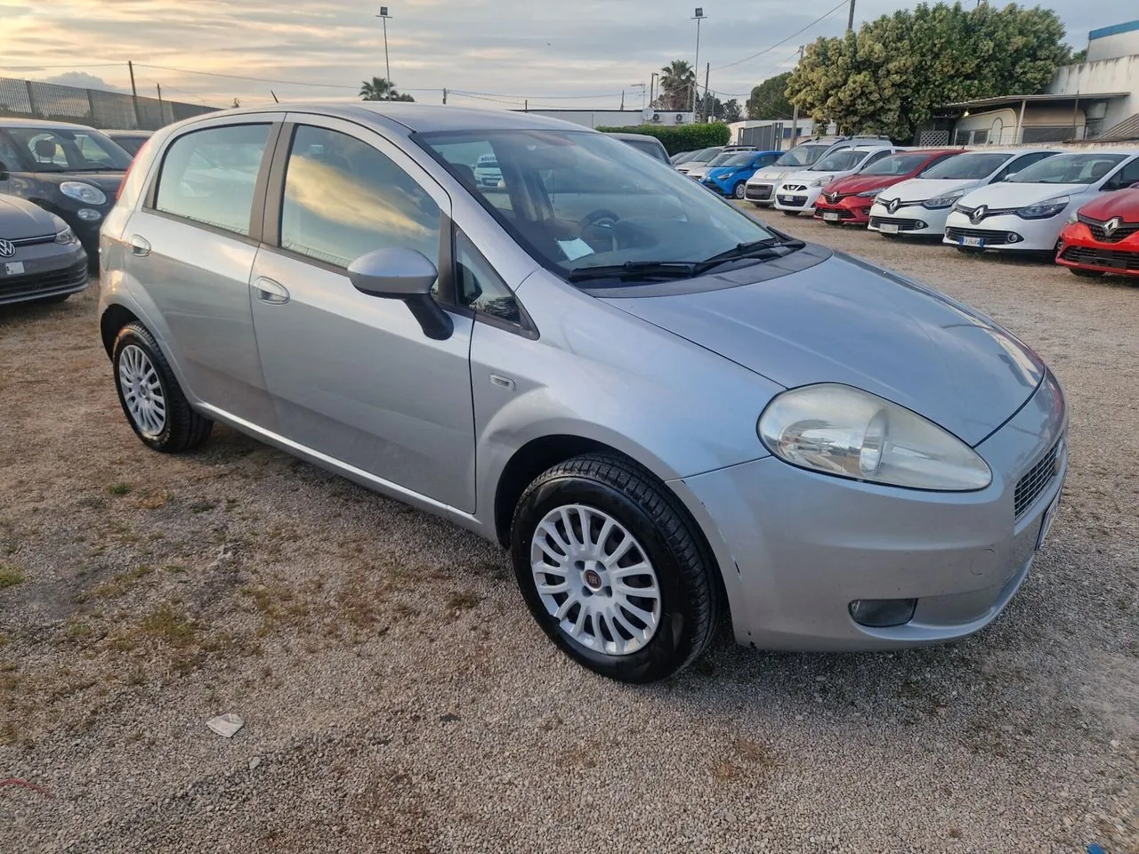 Fiat Grande Punto 2009 photo 5