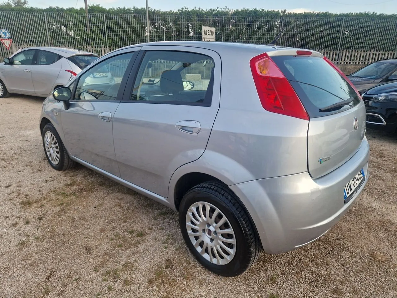 Fiat Grande Punto 2009 photo 2
