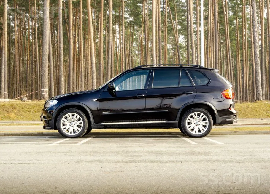 BMW X5 2010 photo 4