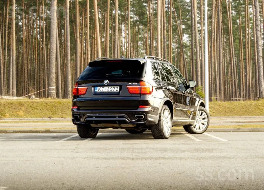 BMW X5 2010 photo 5