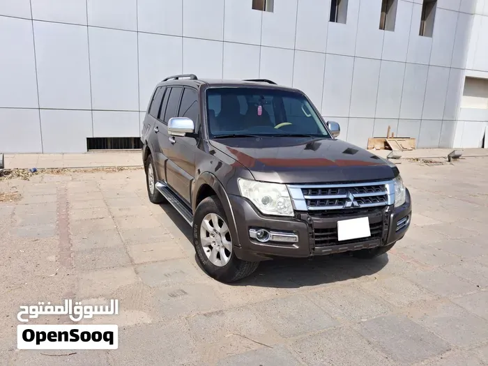 Mitsubishi Pajero Gls 2016 photo 3