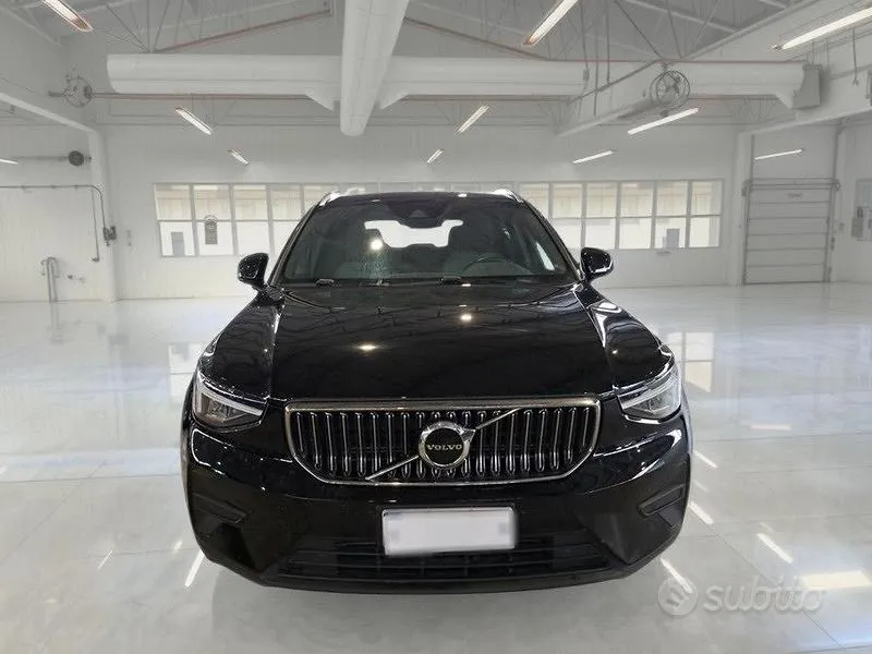 Volvo Xc40 2023 photo 2
