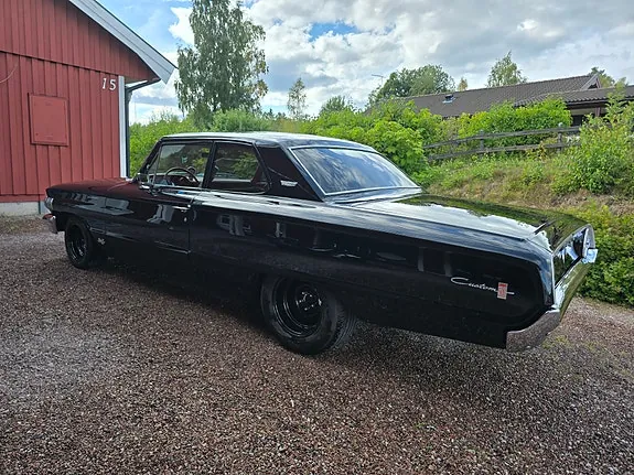 Ford Custom 1964 photo 2
