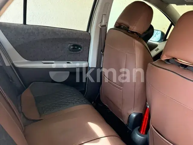 Toyota Vitz 2008 photo 4