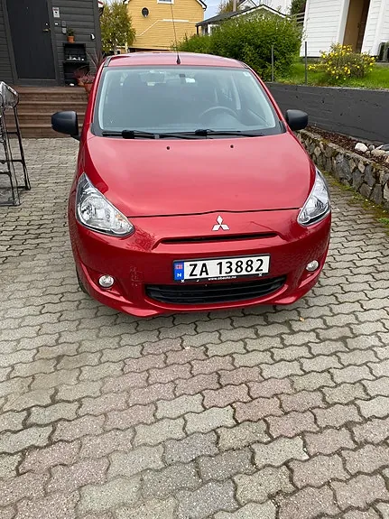 Mitsubishi Space Star I 2013 photo 2
