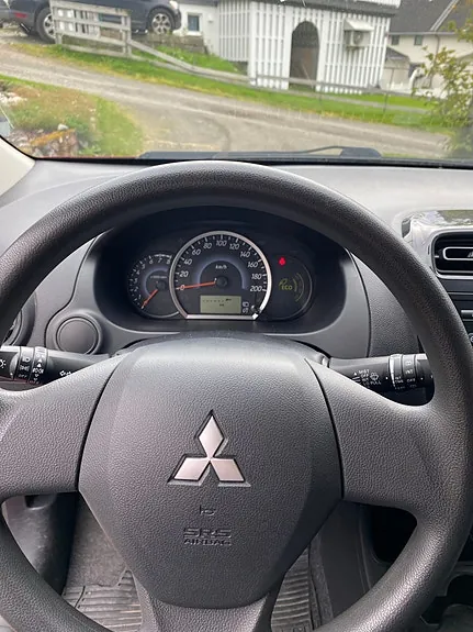 Mitsubishi Space Star I 2013 photo 5