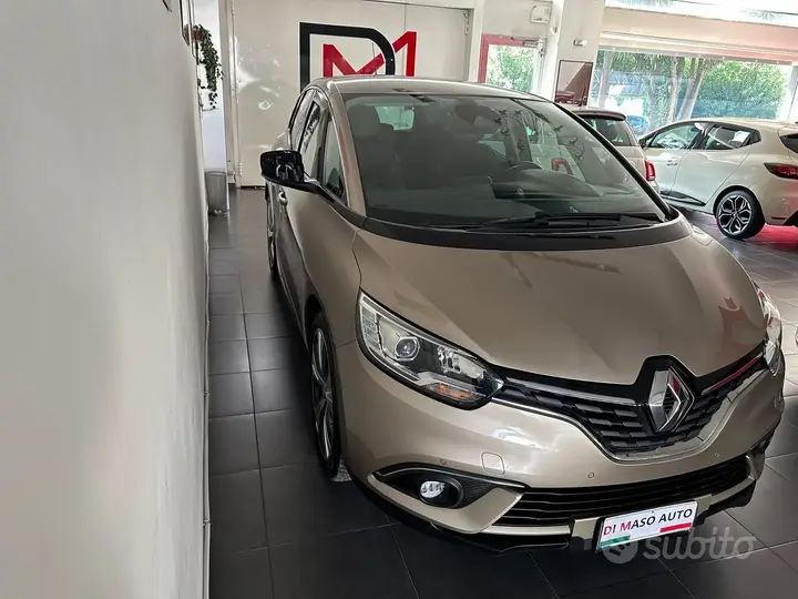 Renault Scenic 2017 photo 2