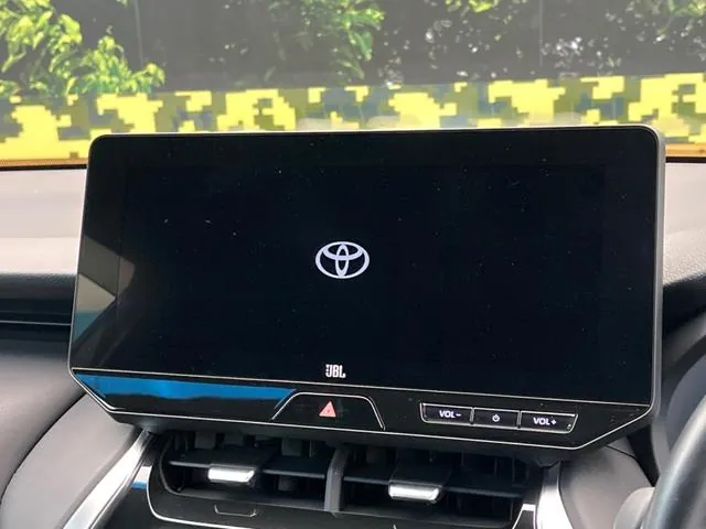 Toyota Harrier Phv 2023 photo 3