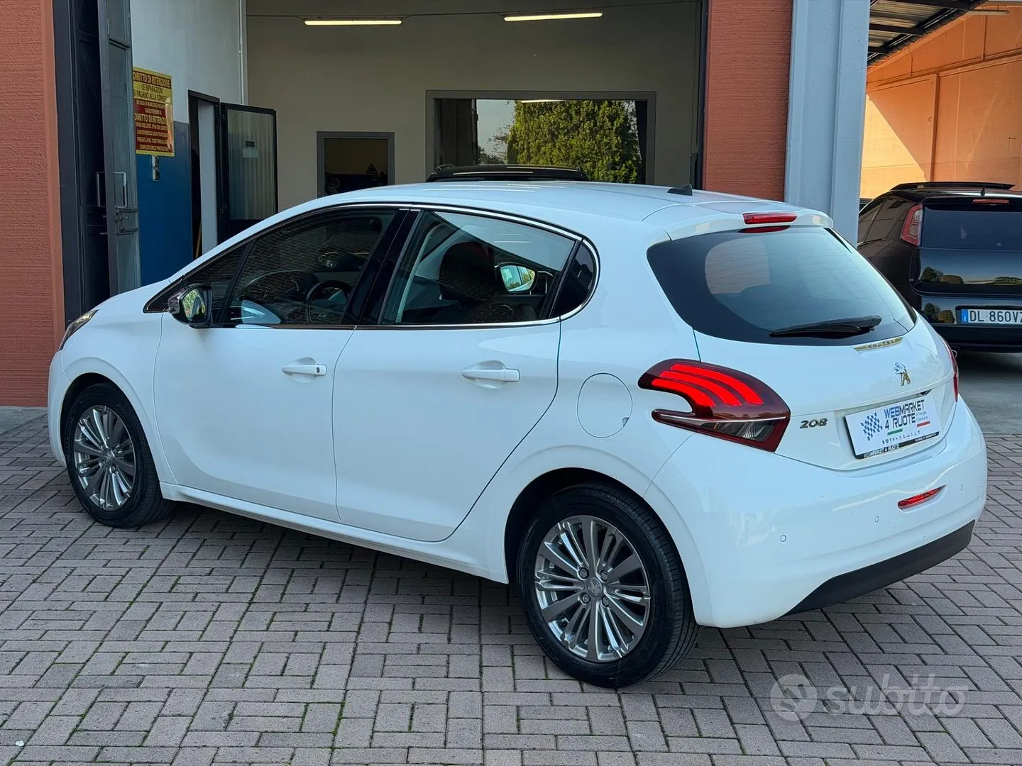 Peugeot 208 2018 photo 4
