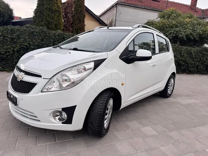 Chevrolet Spark 2011 photo 5