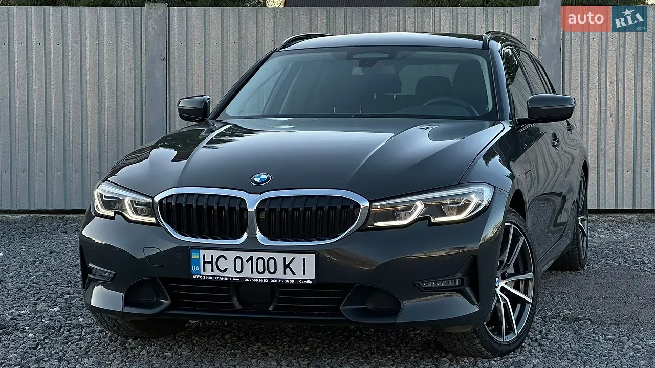 BMW 3 Series 2020 photo 4